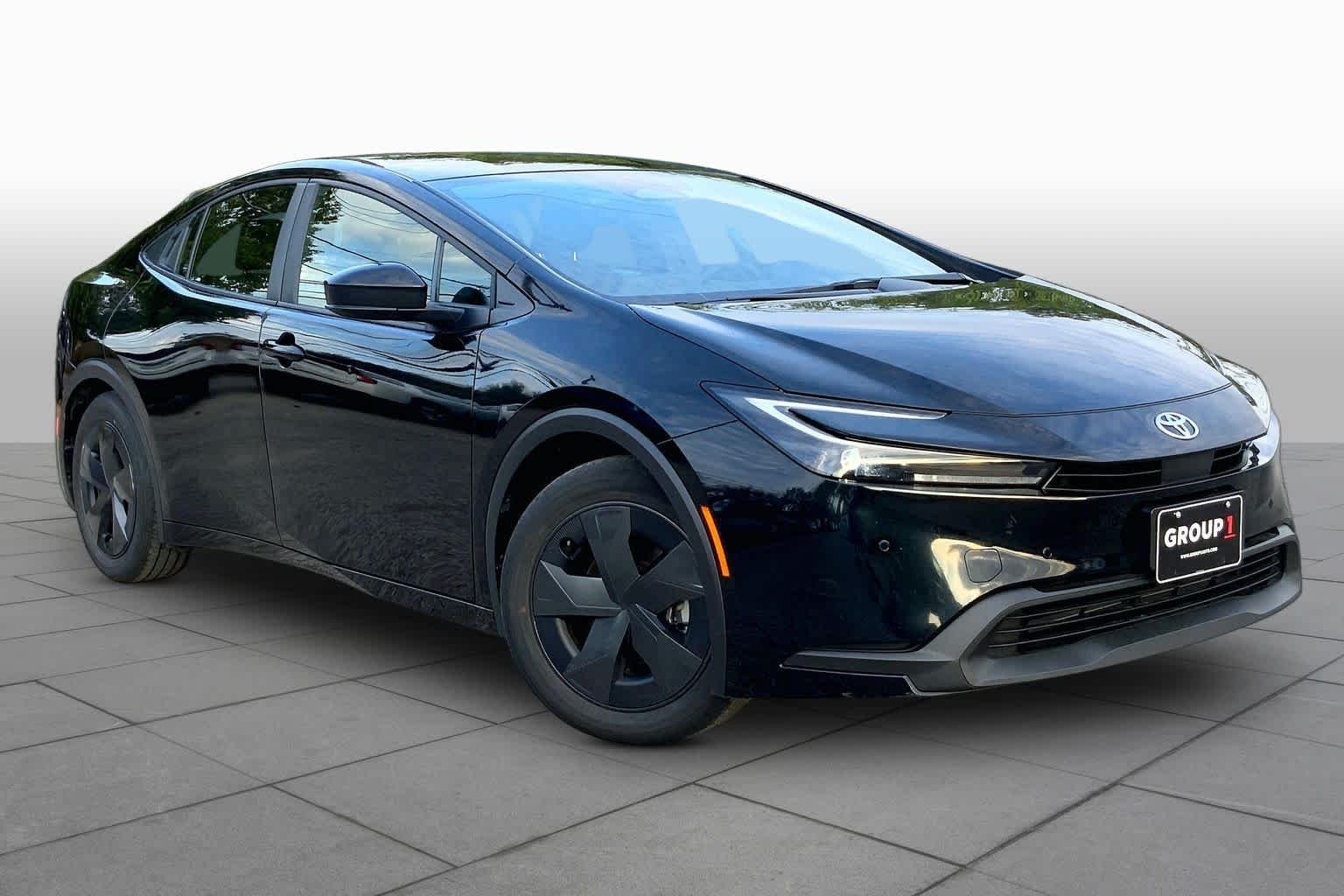 Pre-Owned 2025 Toyota Prius LE