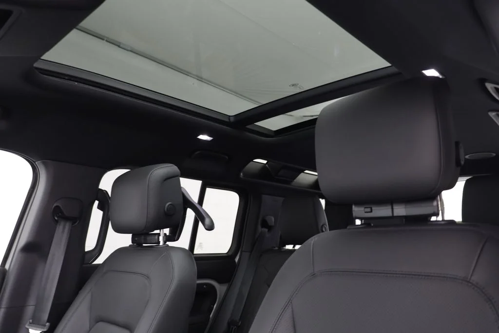 New 2026 Gray Land Rover X-Dynamic SE image 14