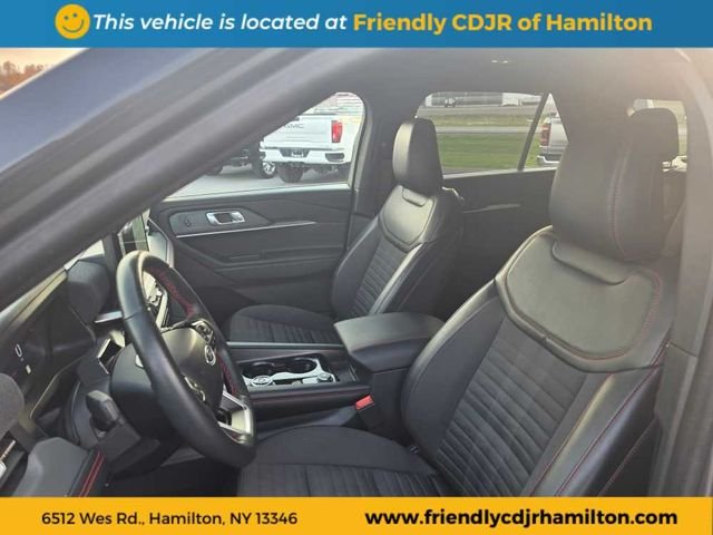 Used 2025 Gray Ford ST-Line image 15