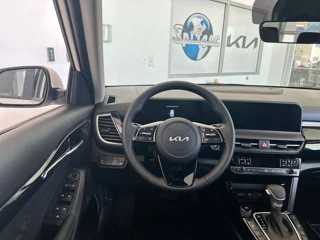 New 2026 Snow White Pearl Kia S image 13