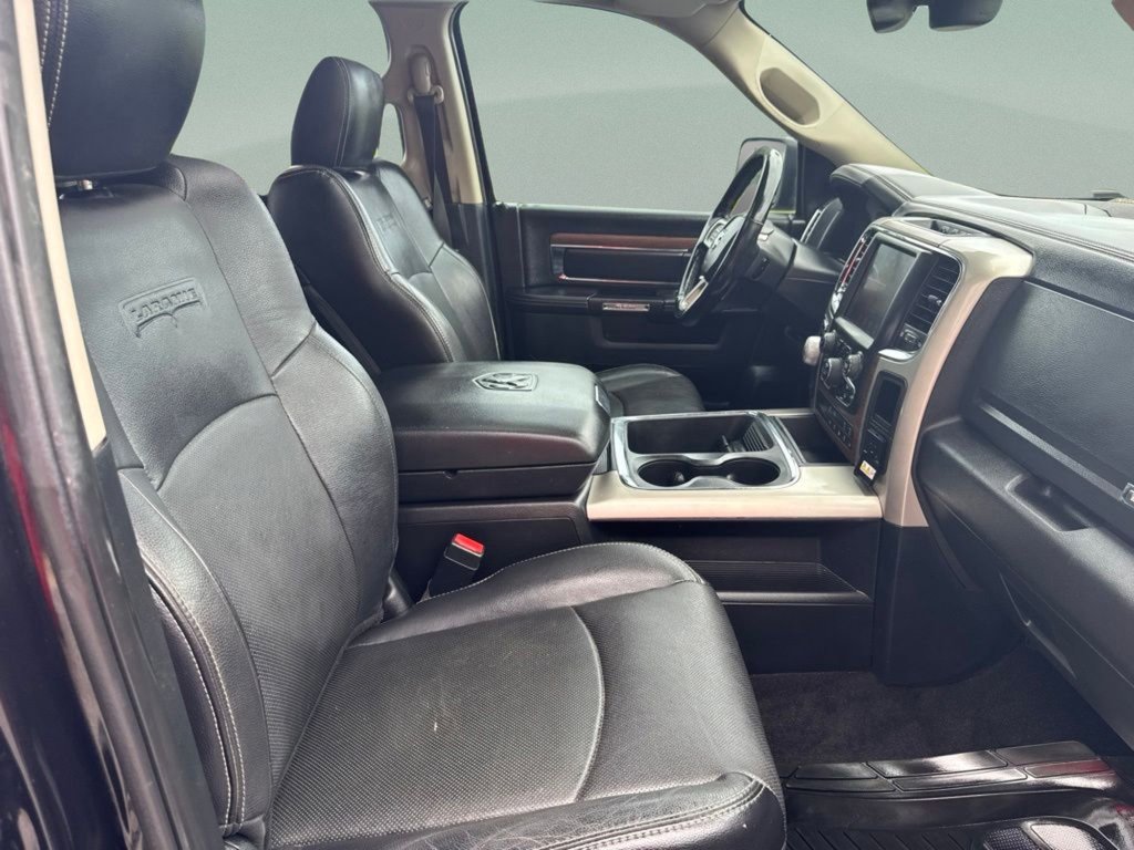 Used 2017 Brilliant Black Crystal Pearlcoat Ram Laramie image 25