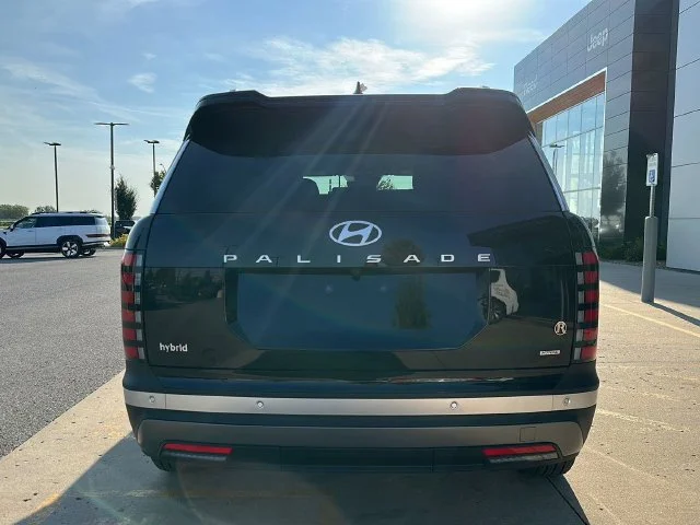 New 2026 Black Hyundai SEL image 3