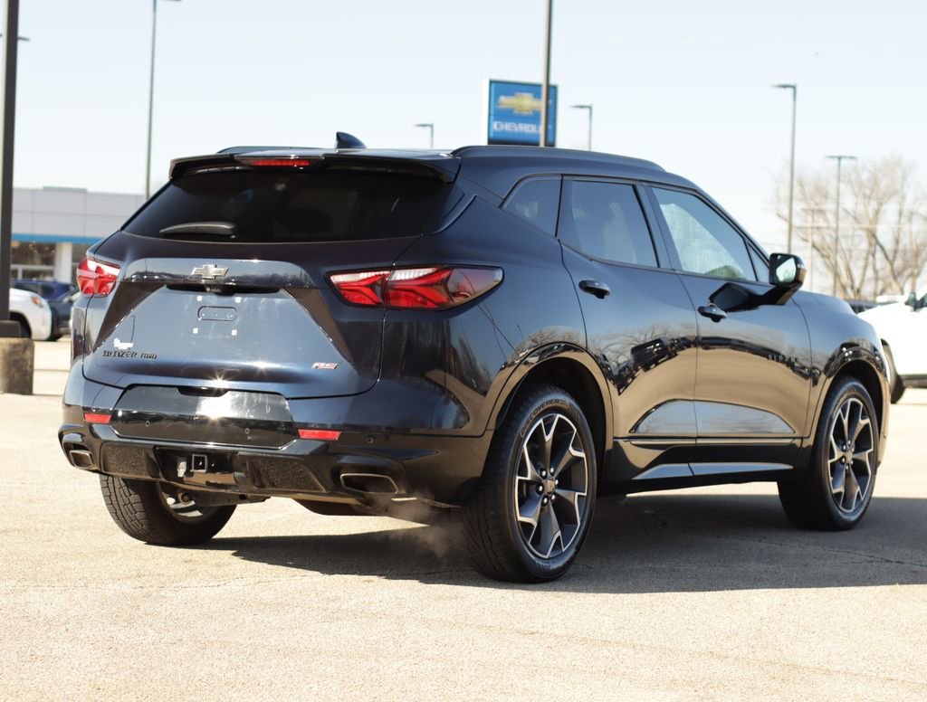 Used 2020 Midnight Blue Metallic Chevrolet RS image 7