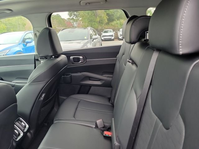 2025 Kia Sorento S - Photo 27