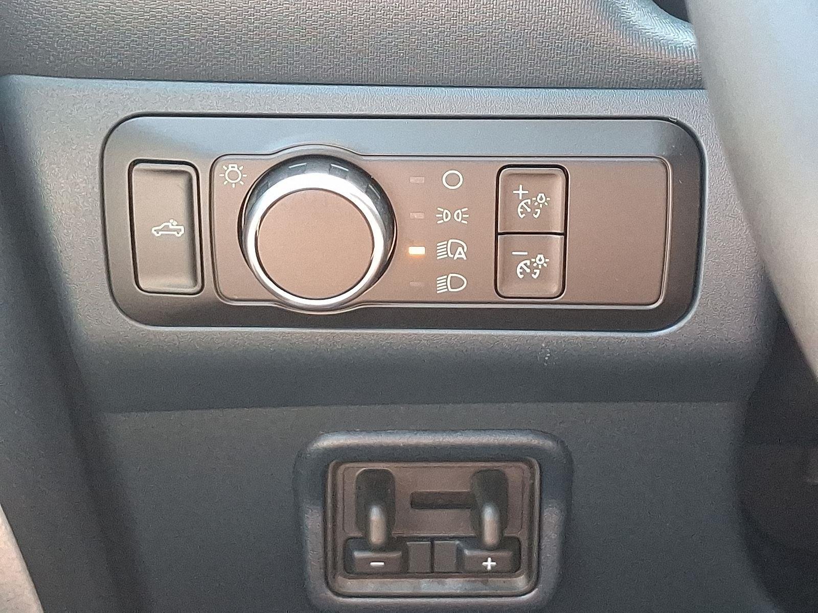 2025 Ford Maverick XLT - Photo 14