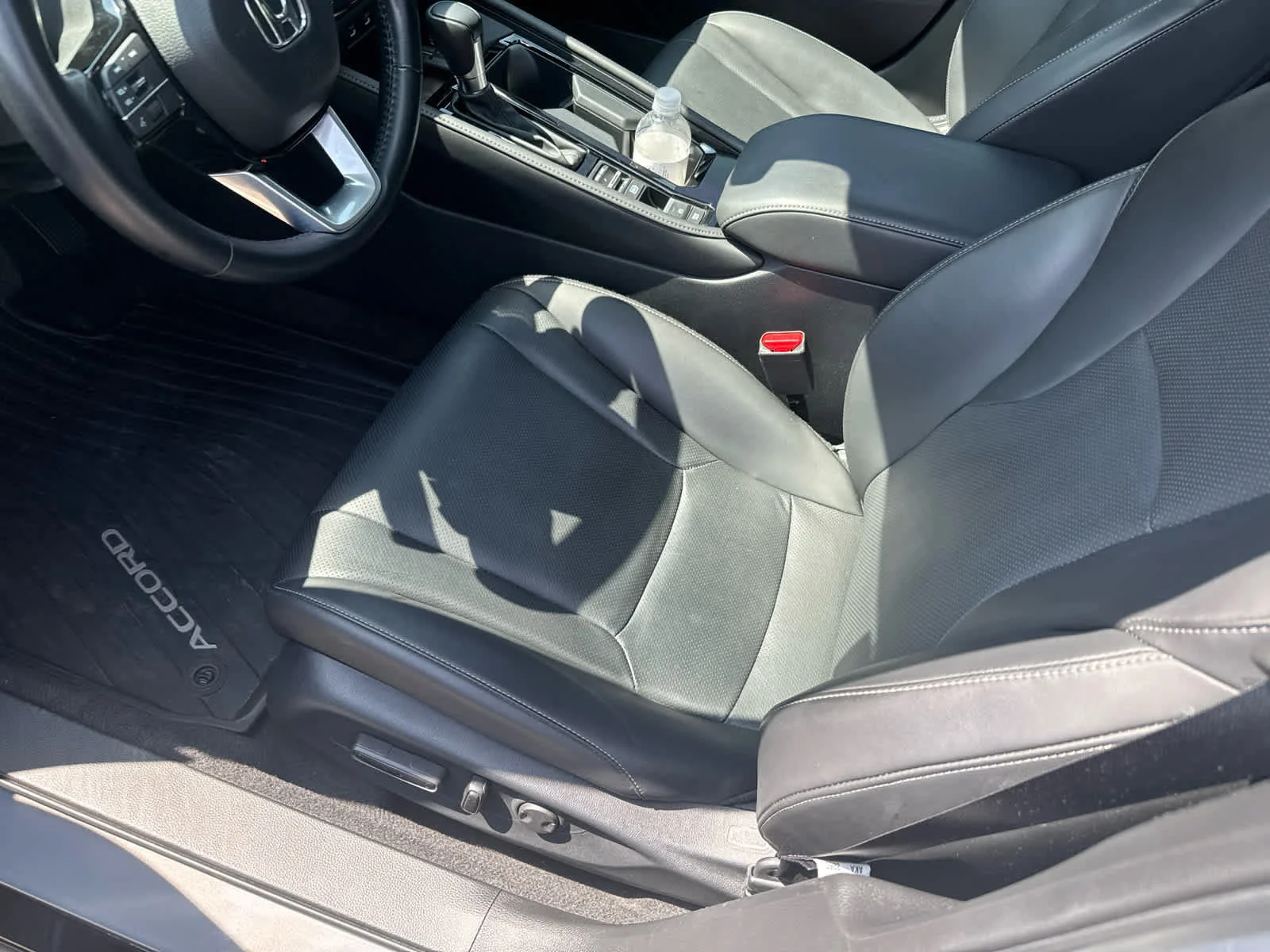 Used 2024 Urban Gray Pearl Honda Touring image 6