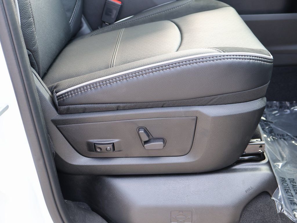 2026 RAM 2500 Laramie - Photo 10