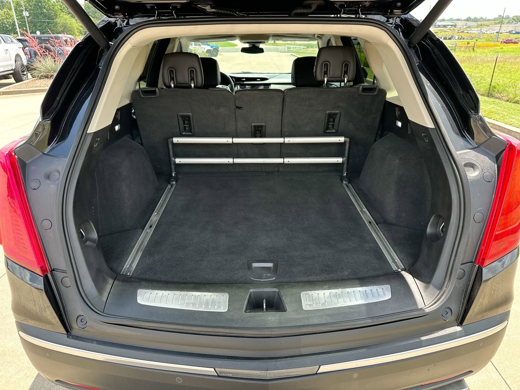 Used 2019 Black Cadillac Luxury image 22
