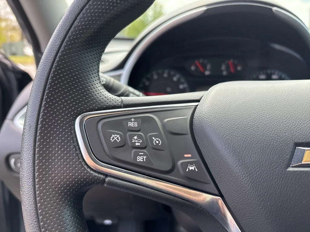 Used 2024 Gray Chevrolet LT image 22