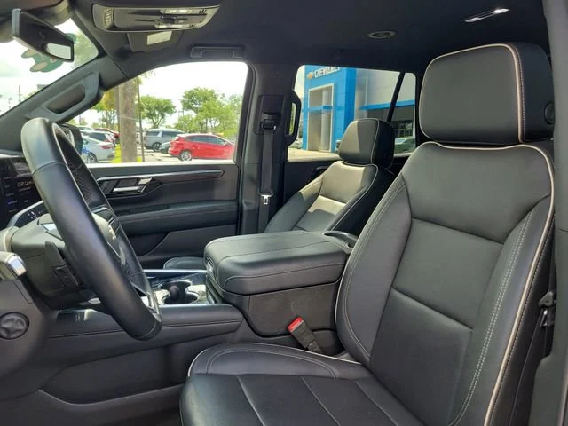 2025 Chevrolet Tahoe Premier - Photo 23