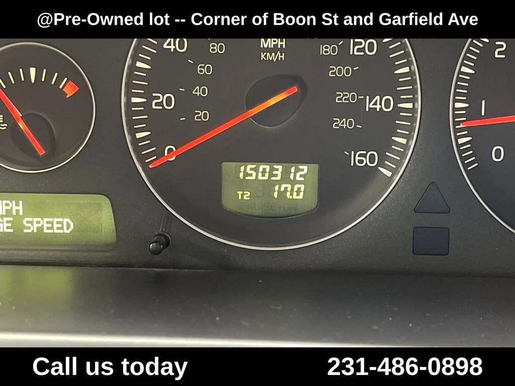 Used 2008 Black Volvo 3.2 image 21