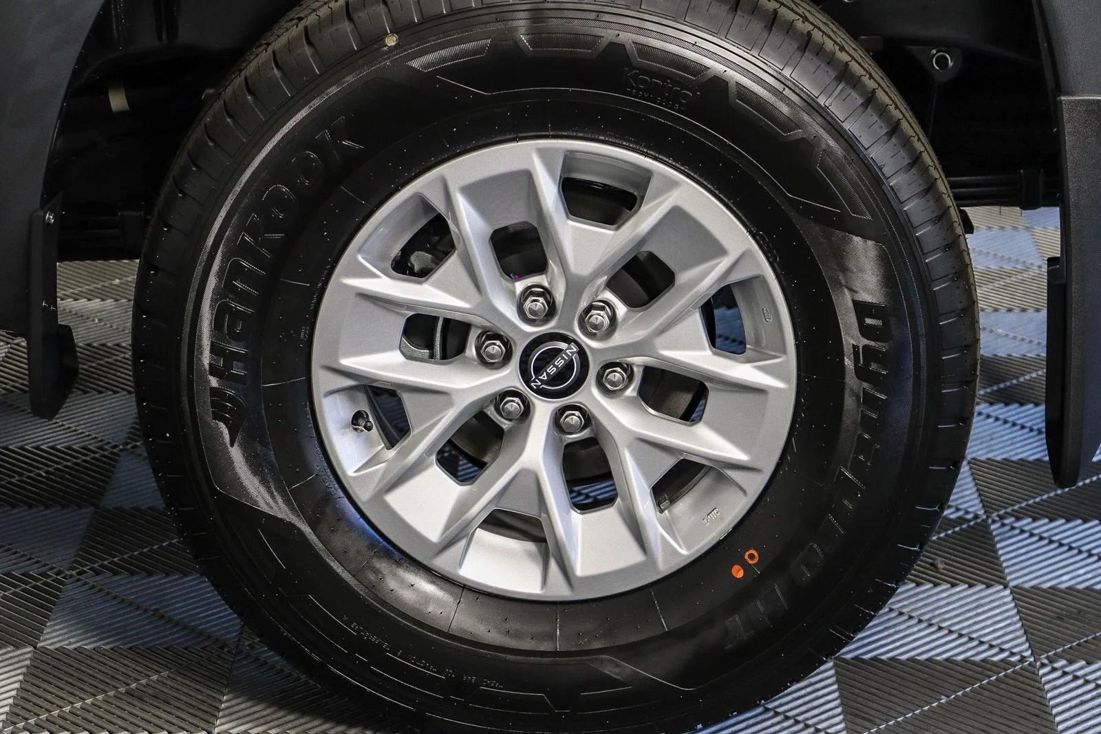 New 2027 Gray Nissan S image 12