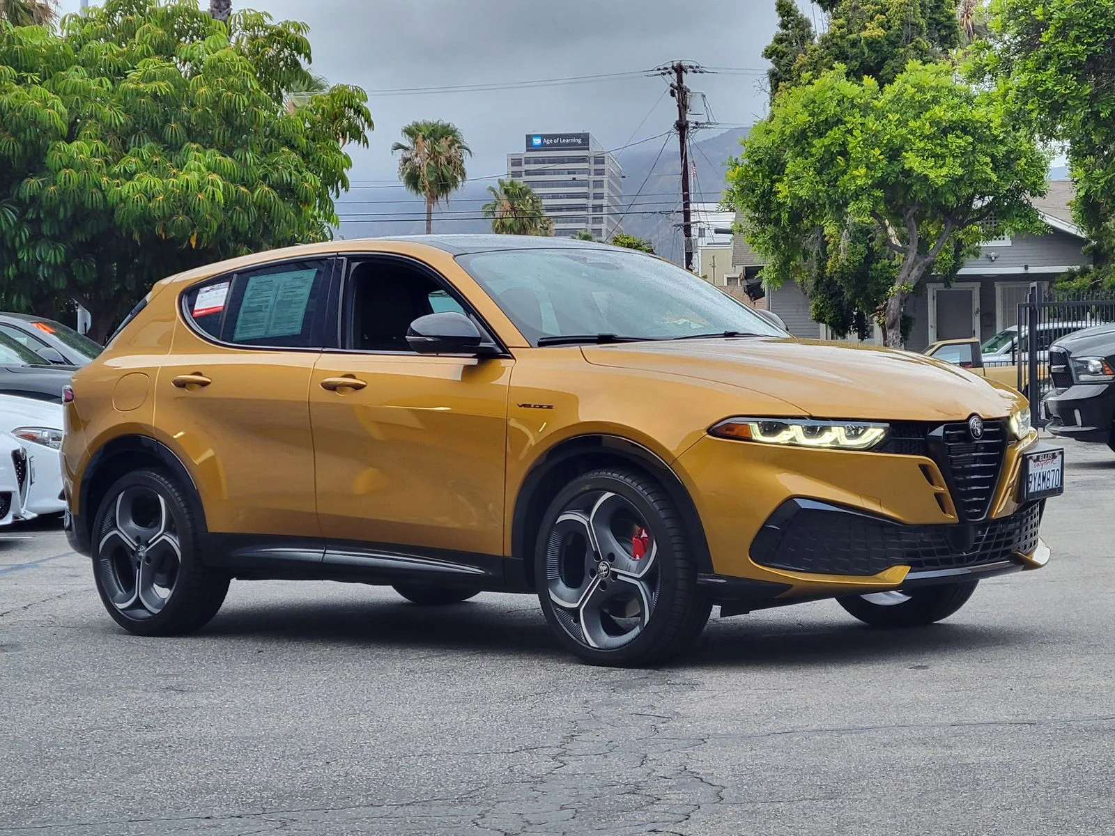 Used 2026 Yellow Alfa Romeo Base image 33