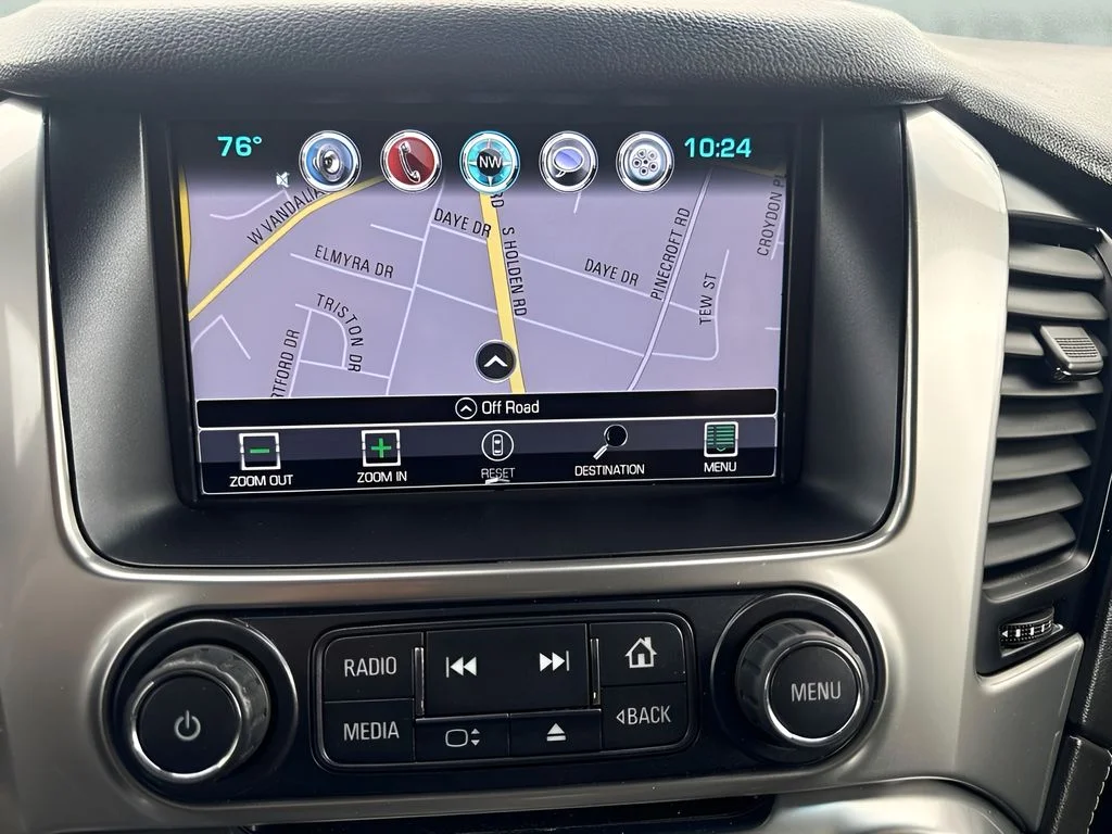 Used 2020 Gray Chevrolet RST image 25