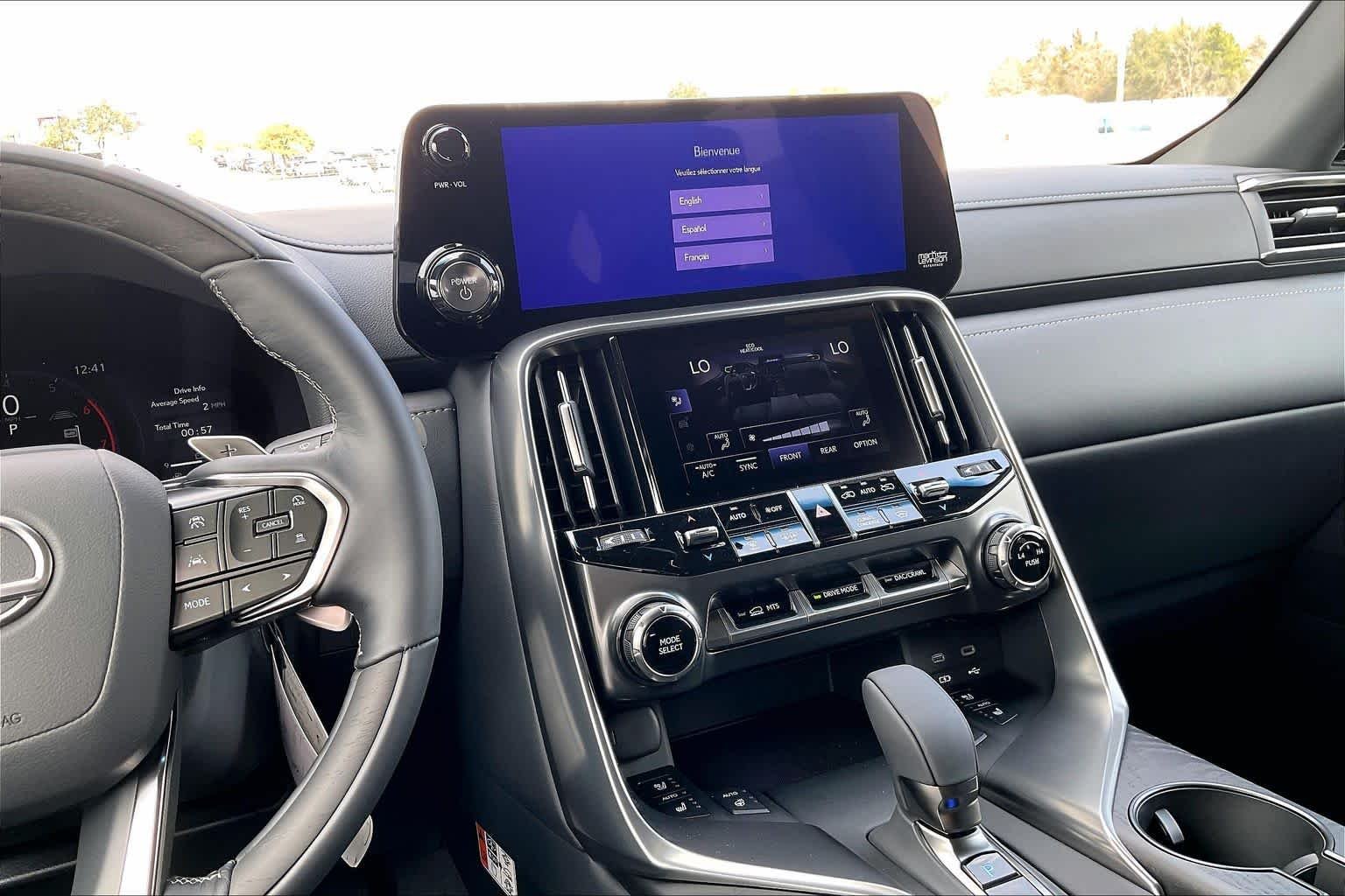 2026 Lexus LX 700h Luxury - Photo 9