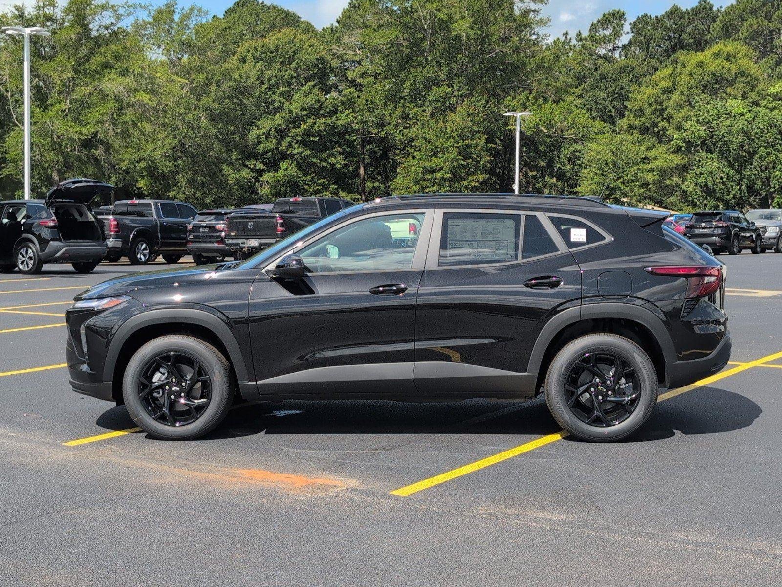 2026 Chevrolet Trax LT - Photo 2