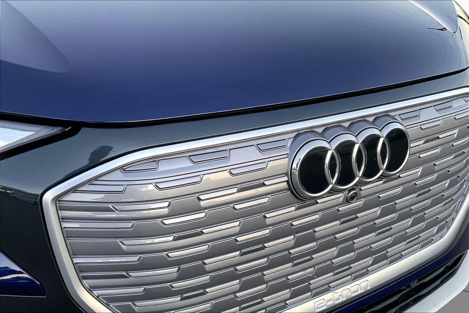 Used 2023 Navarra Blue Metallic Audi Premium Plus image 29