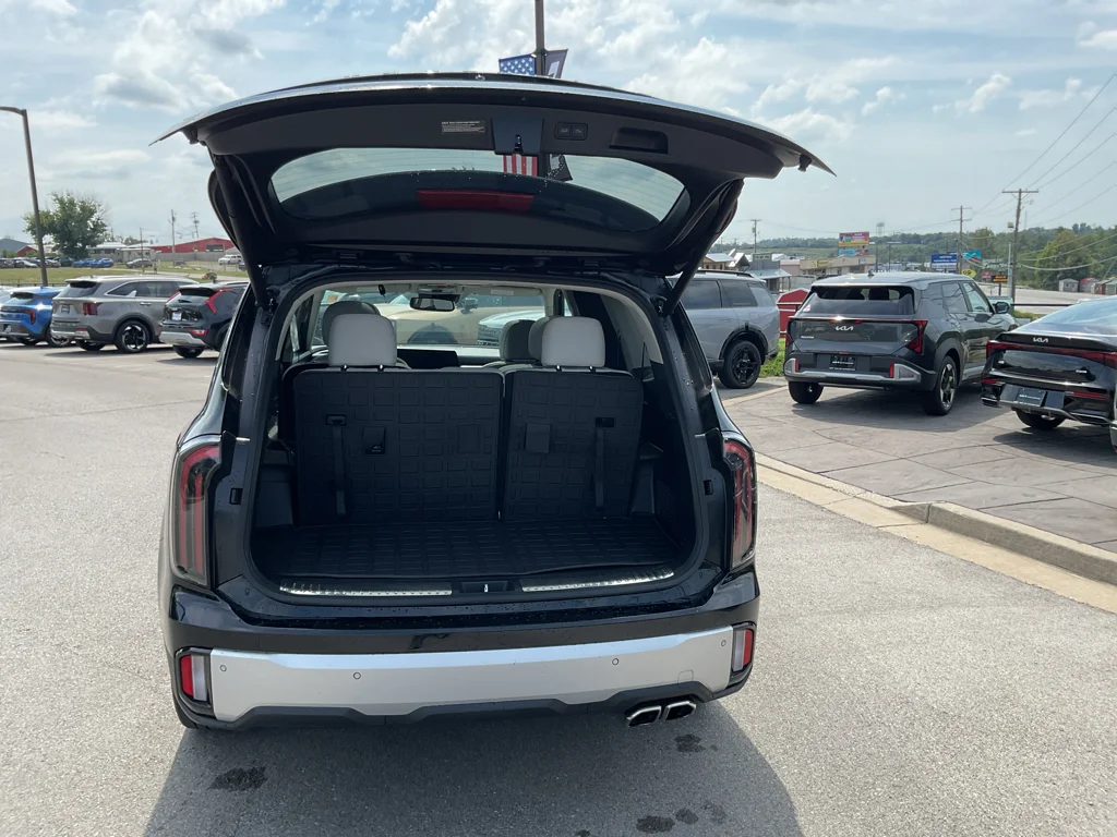 Used 2024 Ebony Black Kia SX image 19