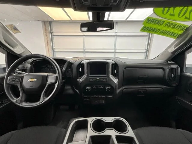 Used 2020 White Chevrolet Custom image 4
