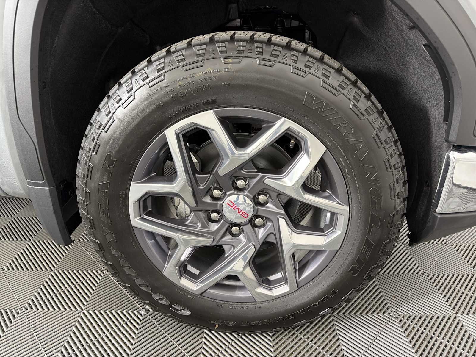 2026 GMC Sierra 1500 SLT - Photo 10