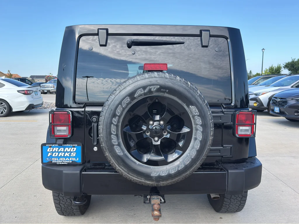 Used 2015 Black Clearcoat Jeep Altitude image 6
