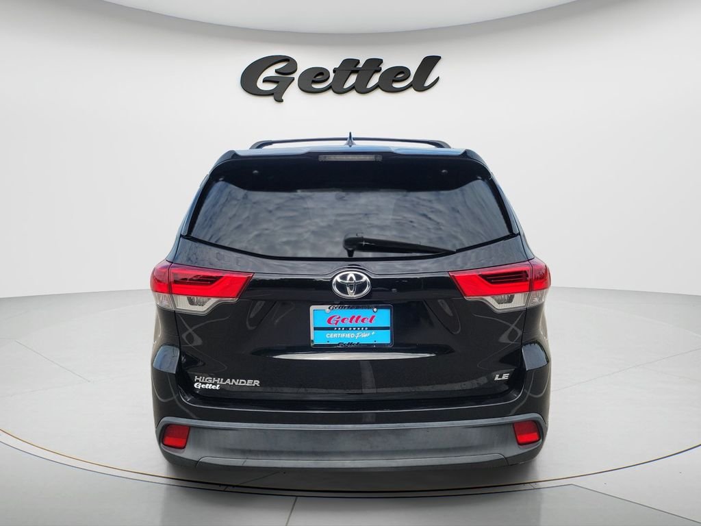 Used 2017 Black Toyota LE Plus image 6