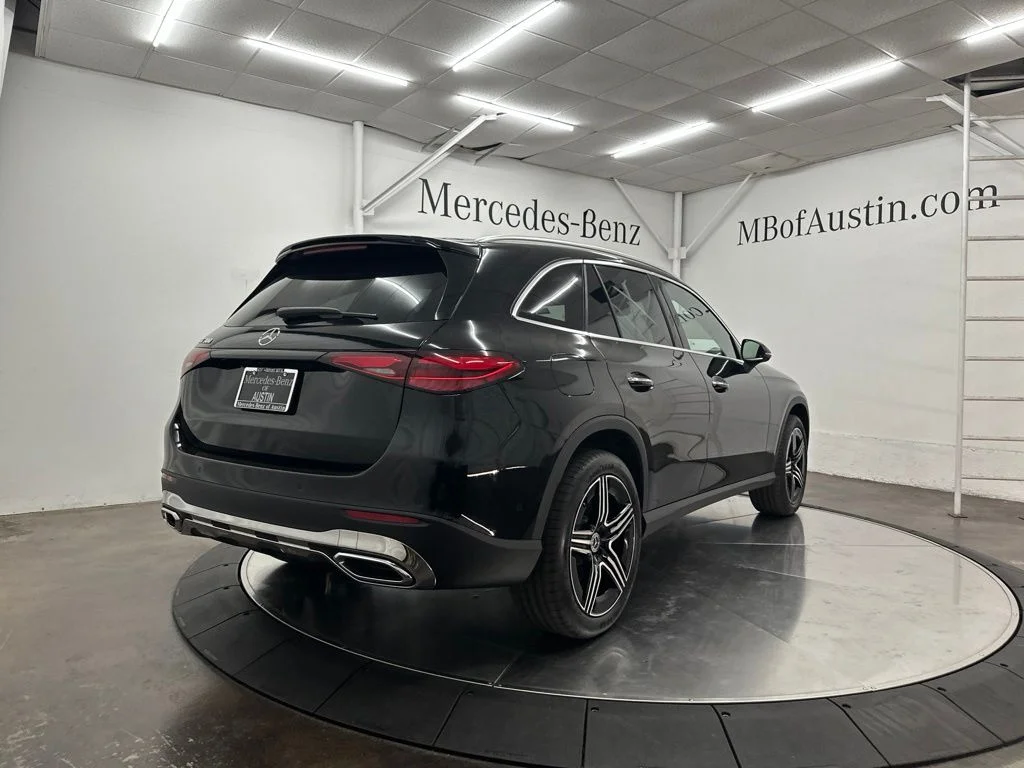 New 2026 Black Mercedes-Benz GLC 300 image 7