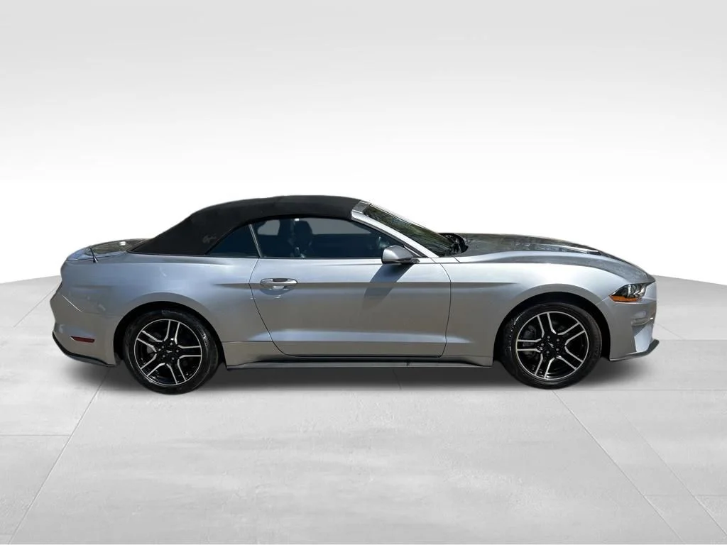 2023 Ford Mustang EcoBoost Premium - Photo 7