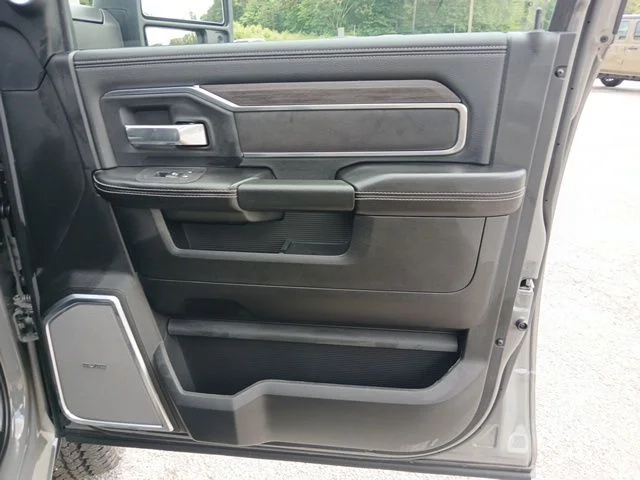 New 2026 Ceramic Gray Clear-Coat Exterior Paint RAM Laramie image 36