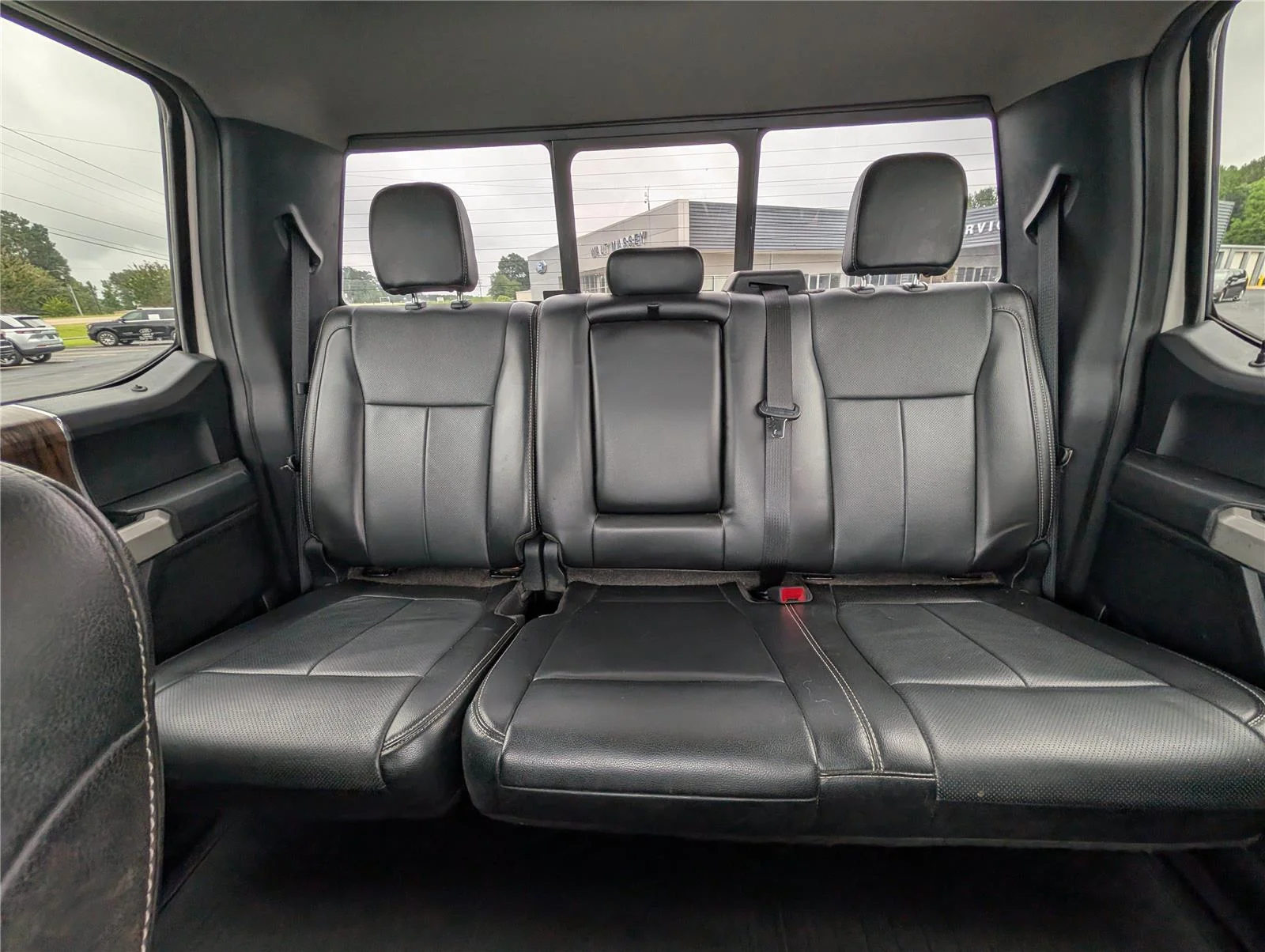 Used 2018 White Platinum Metallic Tri-Coat Ford King-Ranch SuperCrew 5.5-ft. 2WD image 14