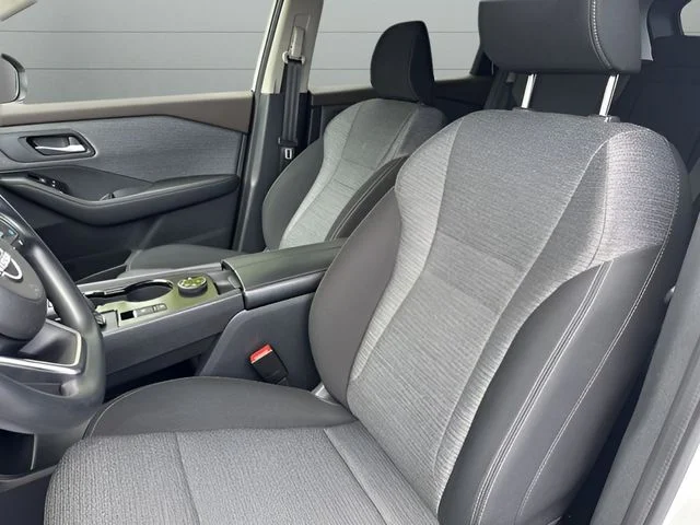 Used 2023 White Nissan SV image 20
