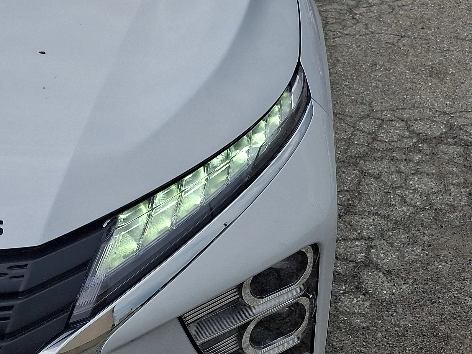 New 2026 White Mitsubishi ES image 10