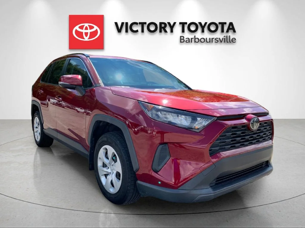 Used 2021 Red Toyota LE image 5