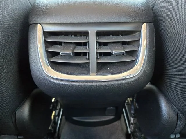 Used 2020 SUMMIT WHITE Chevrolet LT image 17