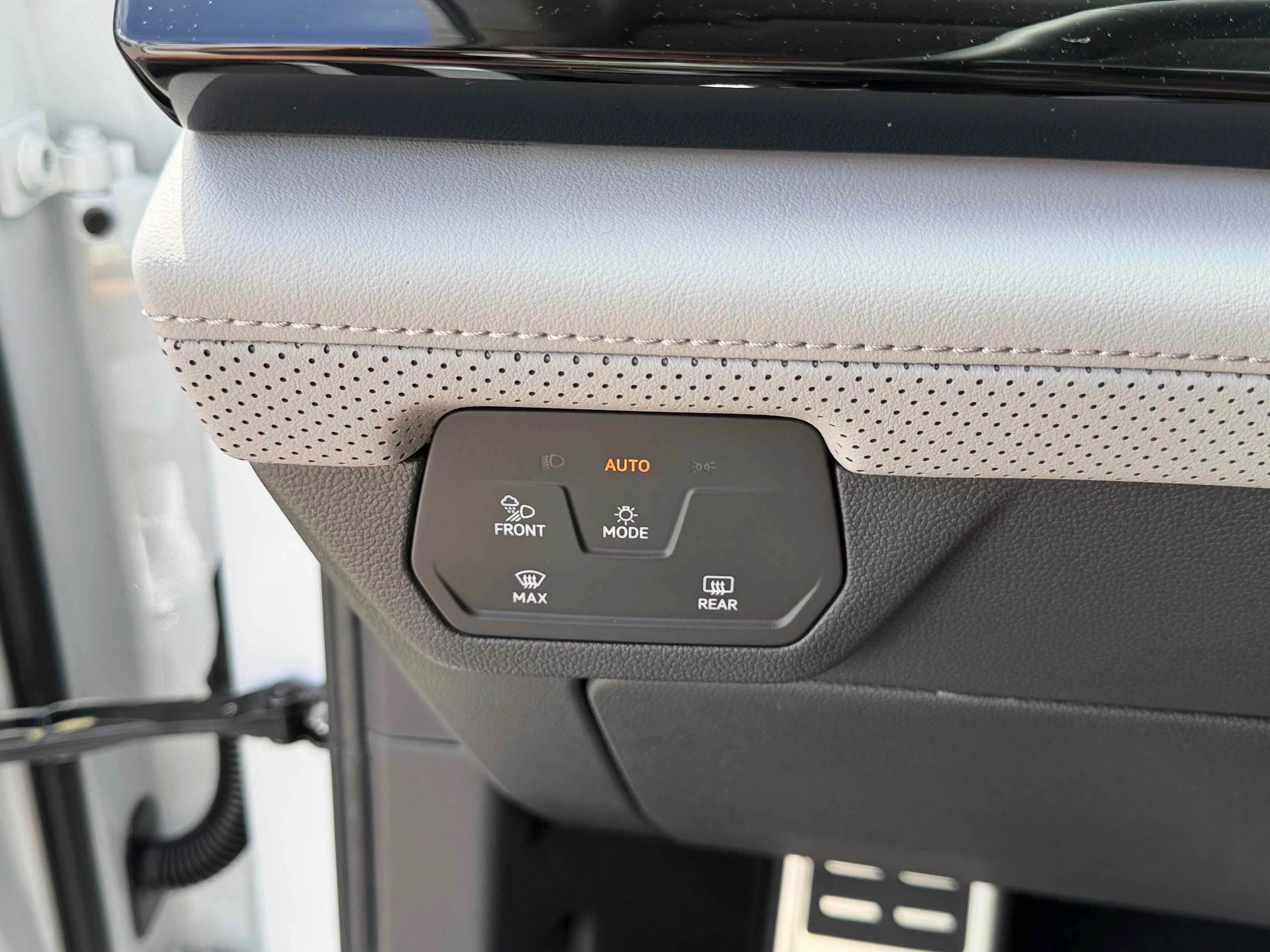 New 2026 Opal White Volkswagen 2.0T Peak Edition image 25