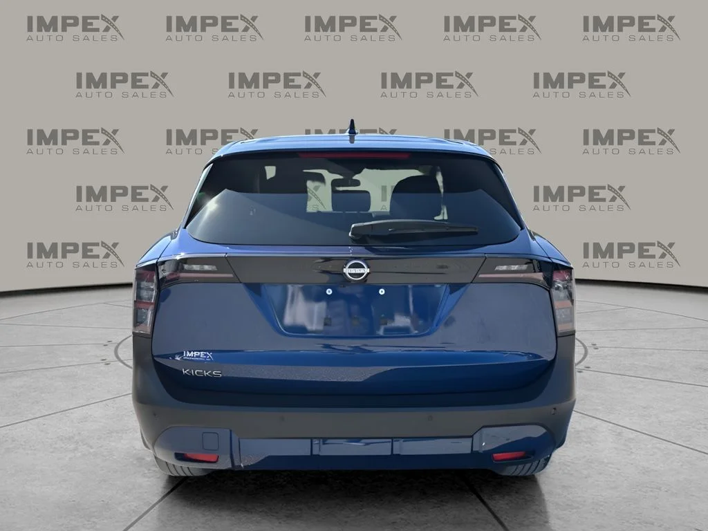 Used 2025 Blue Nissan SV image 4