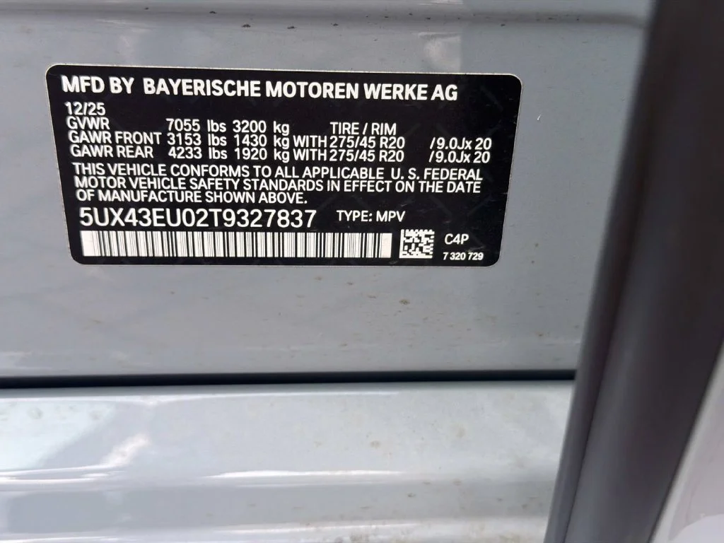Used 2026 Gray BMW xDrive50e image 31