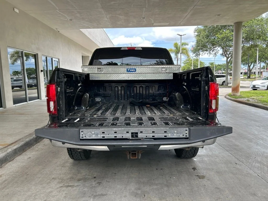 Used 2019 Black Ford XLT image 36