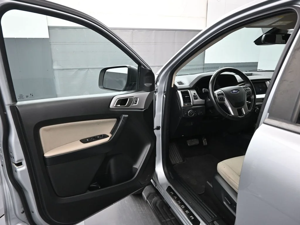 Used 2022 Silver Ford XLT image 8