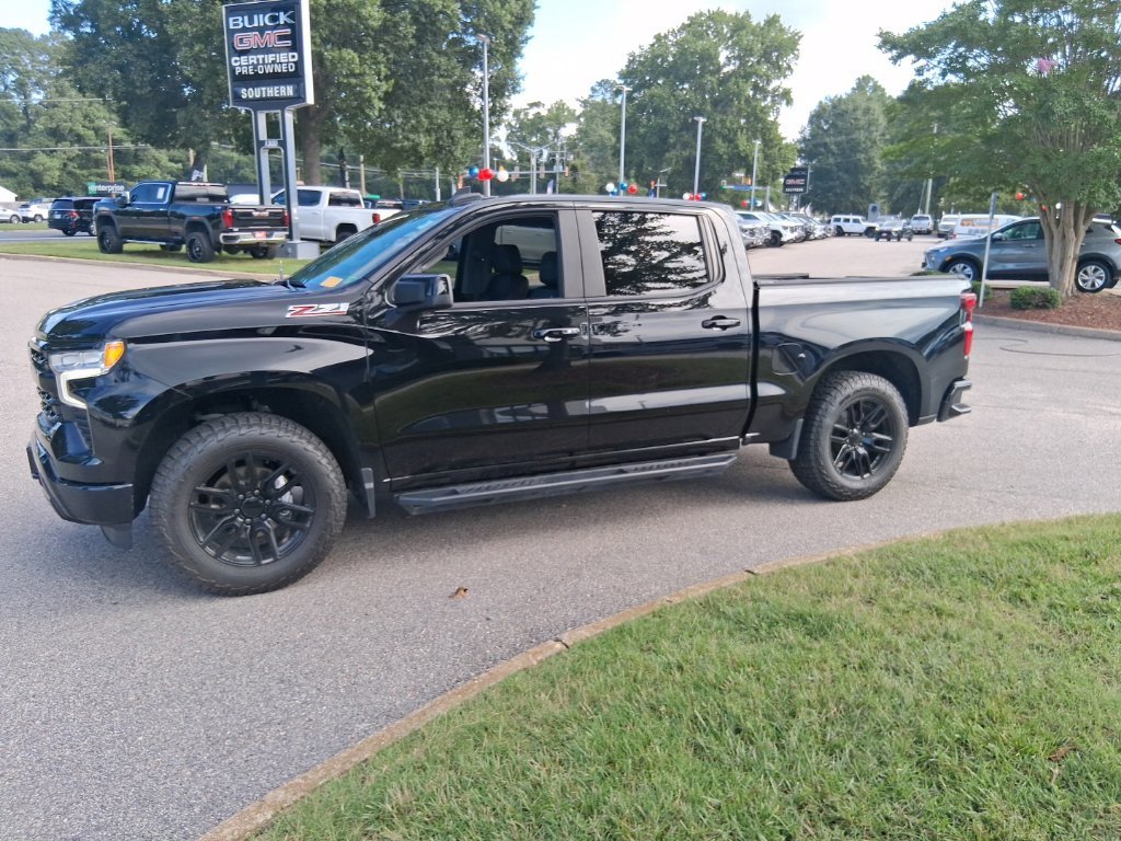 Used 2023 Black Chevrolet RST image 2