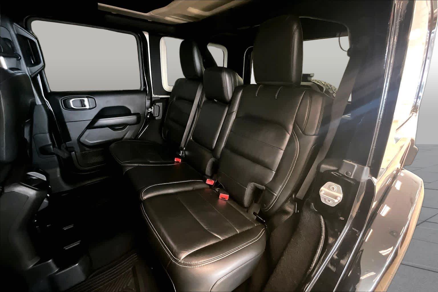 Used 2018 Black Clear Coat Jeep Sahara image 18