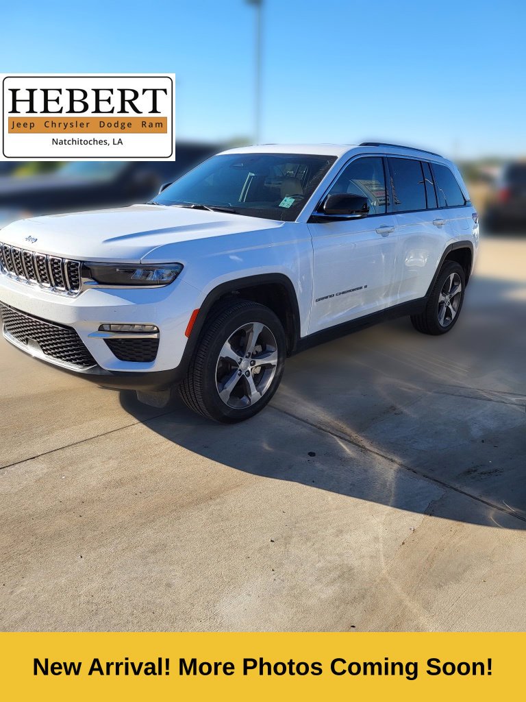 Used 2023 White Jeep Limited image 1