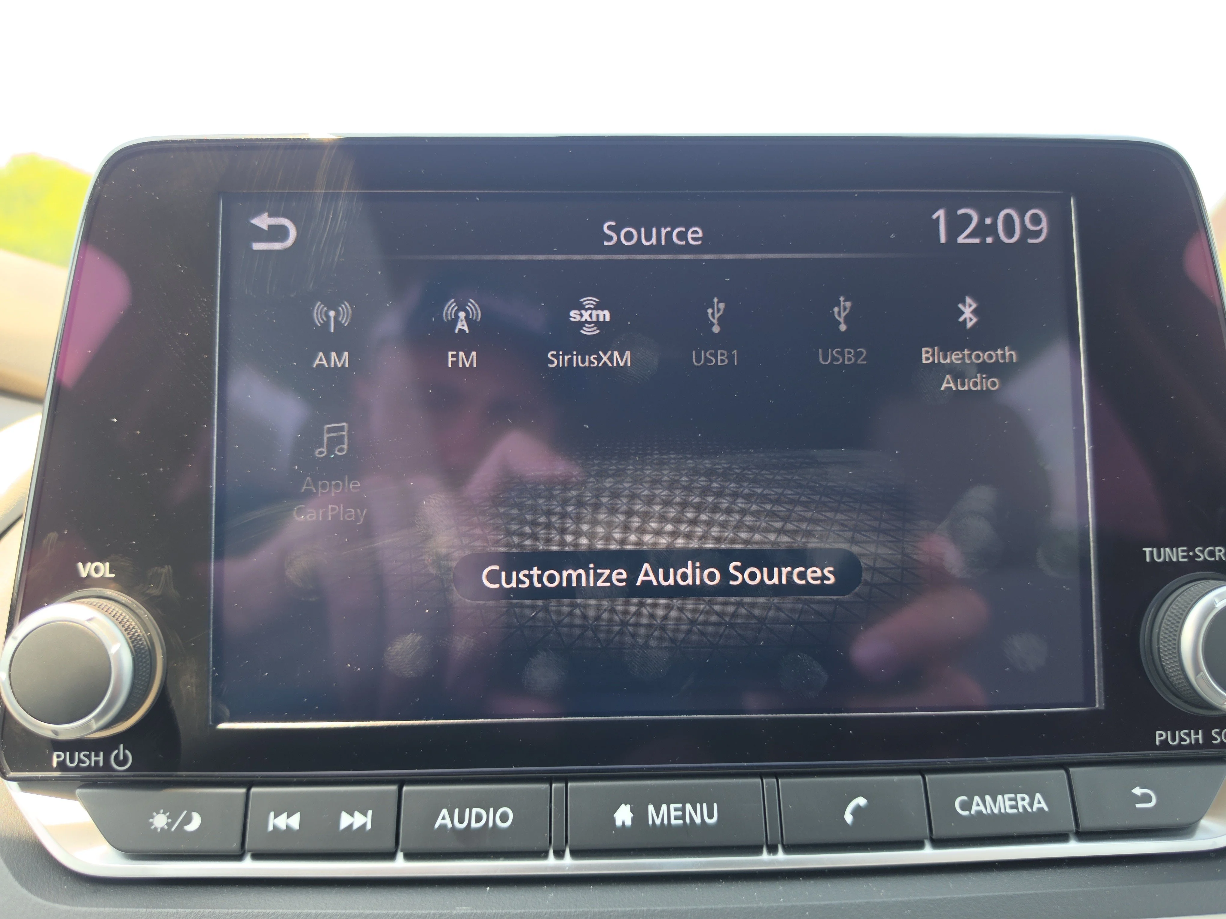 Used 2023 Scarlet Ember Tintcoat Nissan SV image 30