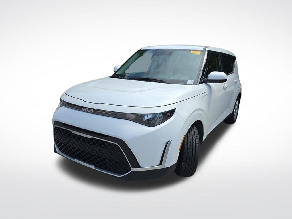 2025 Kia Soul LX - Photo 14