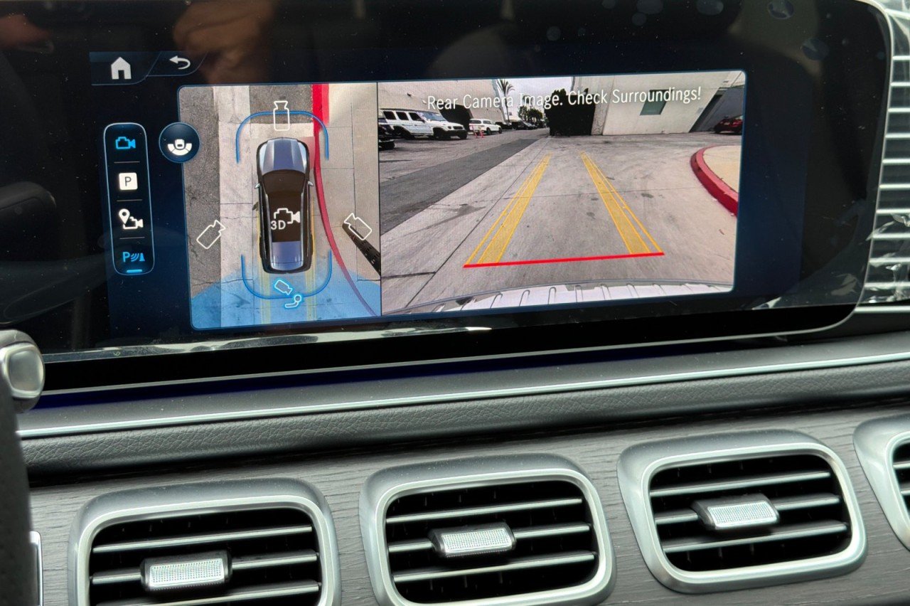 New 2026 Cirrus Silver Metallic Mercedes-Benz GLS 450 4MATIC® SUV image 20
