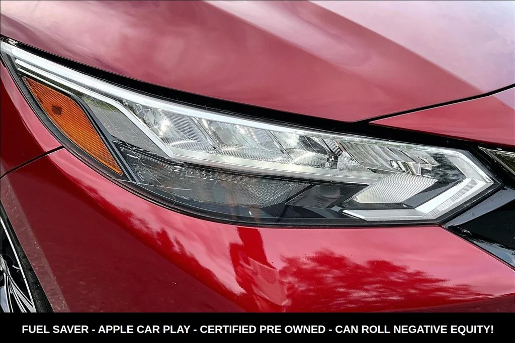 Used 2023 Red Nissan SR image 30