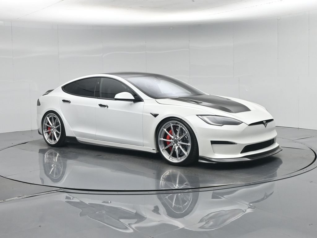 Used 2022 White Tesla Plaid image 24