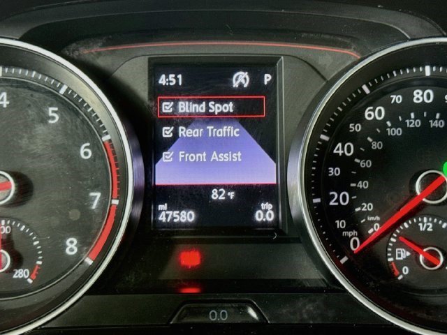 Used 2019 Pure White Volkswagen Autobahn image 12