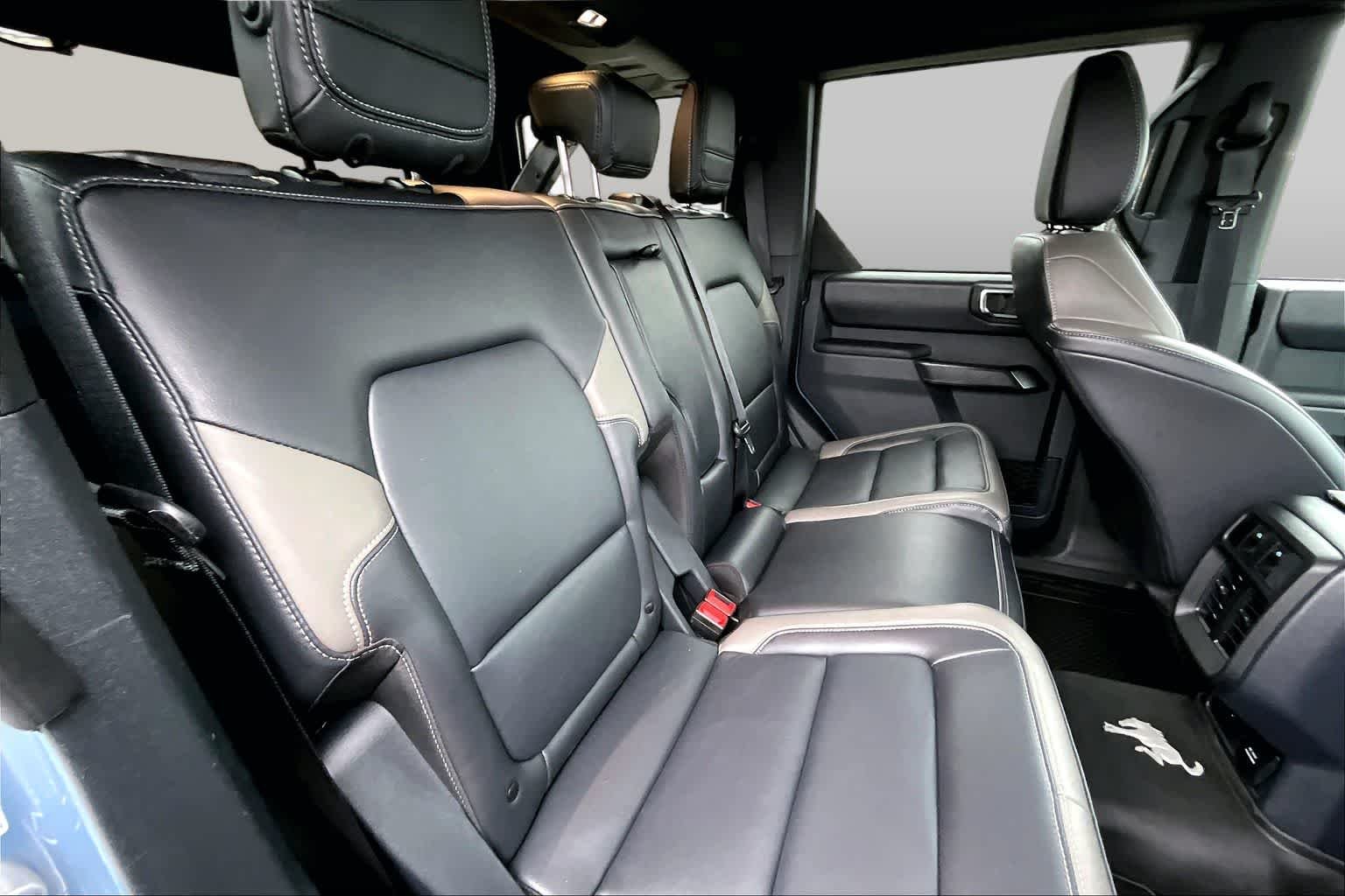 Used 2025 Azure Gray Metallic Tri-Coat Ford Outer Banks image 20