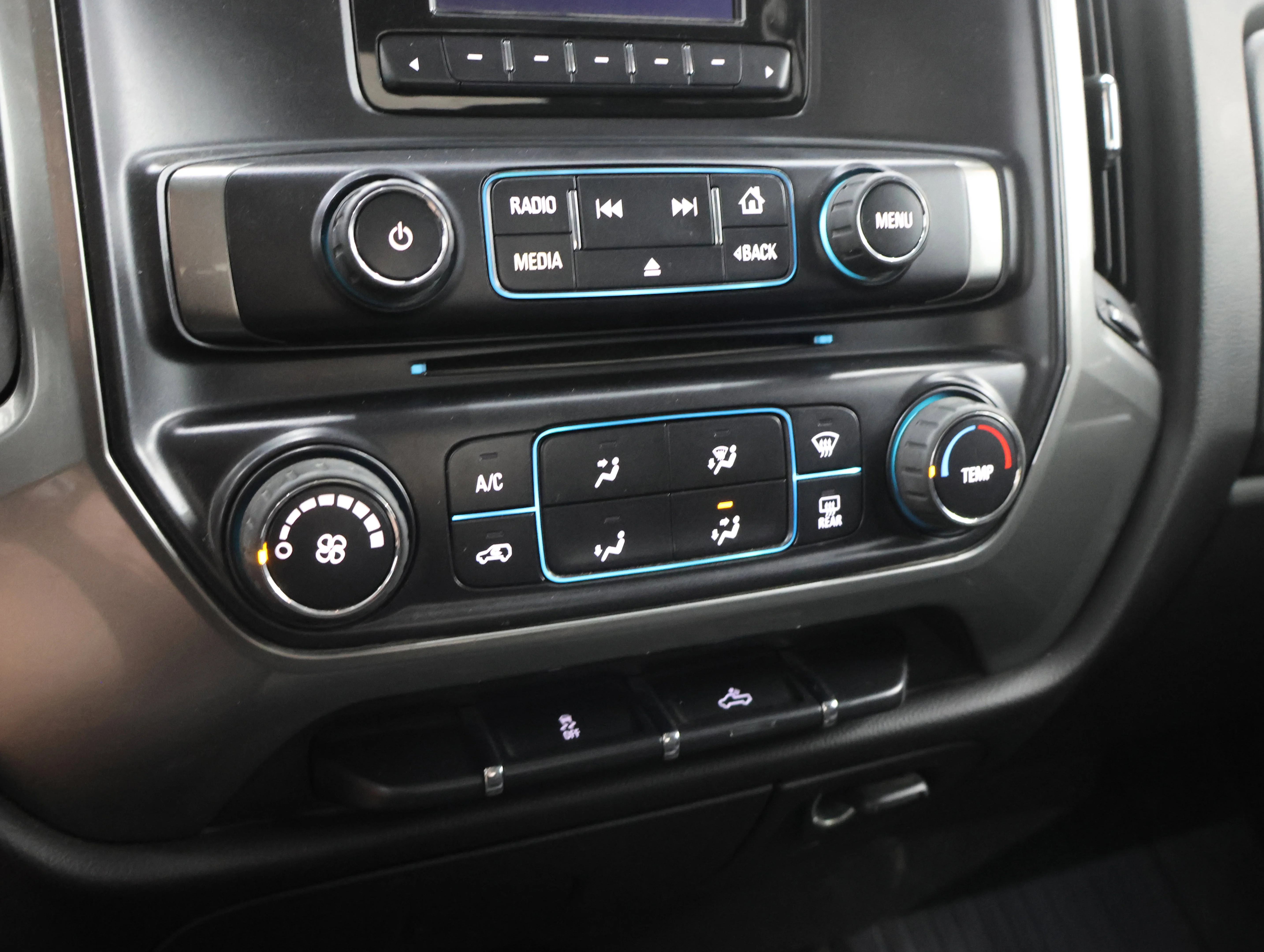 Used 2015 Summit White Chevrolet LT image 48
